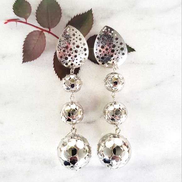 Jewelry - #X5 New Silver Large Tea Drop Dot Dangle Earrings Stardust Round Beaded